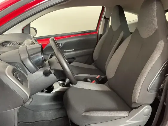 TOYOTA AYGO II - voiture d'occasion - Photo 18