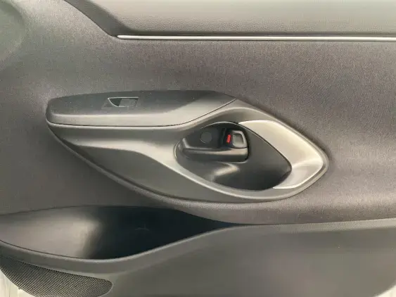 TOYOTA YARIS IV - voiture d'occasion - Photo 20