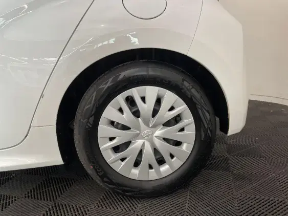 TOYOTA YARIS IV - voiture d'occasion - Photo 24