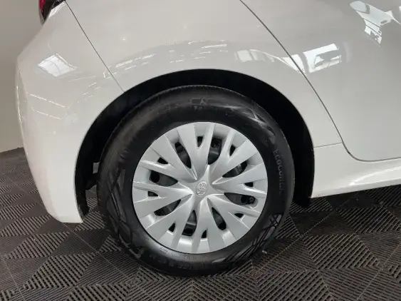 TOYOTA YARIS IV - voiture d'occasion - Photo 25