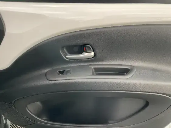 TOYOTA AYGO X - voiture d'occasion - Photo 20