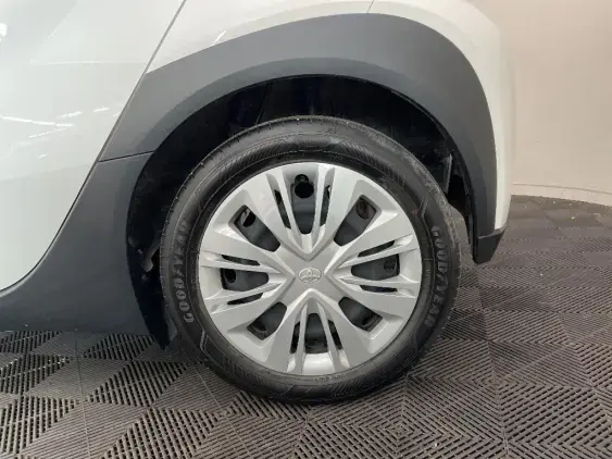 TOYOTA AYGO X - voiture d'occasion - Photo 24