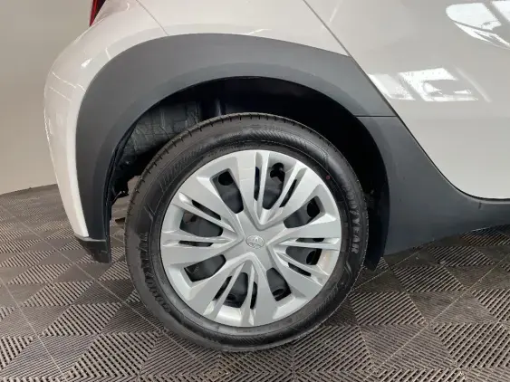 TOYOTA AYGO X - voiture d'occasion - Photo 25