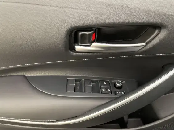 TOYOTA COROLLA TOURING SPT X - voiture d'occasion - Photo 17