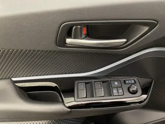 TOYOTA C-HR - voiture d'occasion - Photo 17