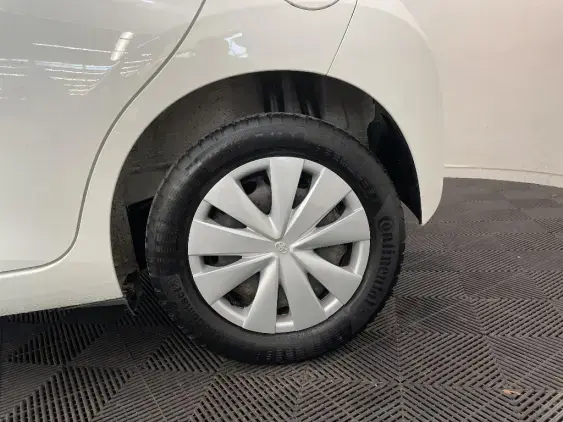 TOYOTA AYGO II - voiture d'occasion - Photo 24