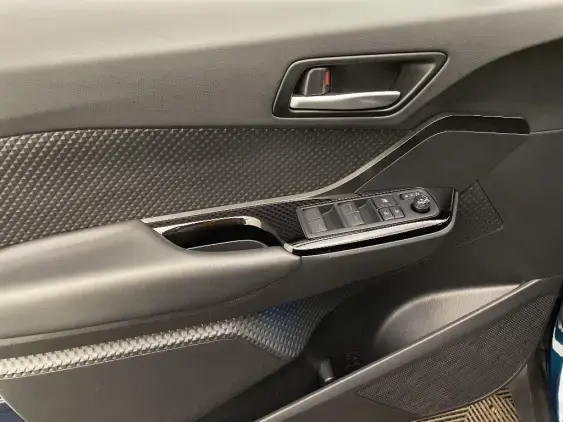 TOYOTA C-HR - voiture d'occasion - Photo 19
