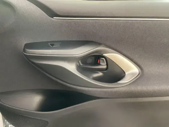 TOYOTA YARIS IV - voiture d'occasion - Photo 20