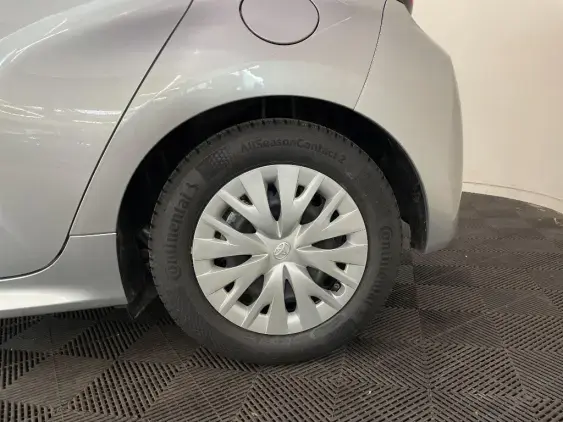 TOYOTA YARIS IV - voiture d'occasion - Photo 24