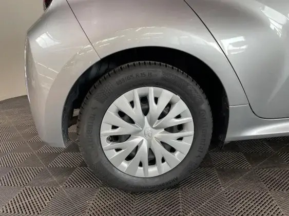 TOYOTA YARIS IV - voiture d'occasion - Photo 25