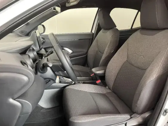 TOYOTA YARIS CROSS I - voiture d'occasion - Photo 18