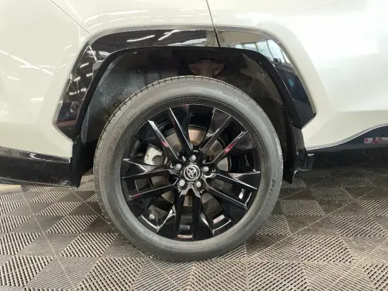 TOYOTA RAV4 V - voiture d'occasion - Photo 25