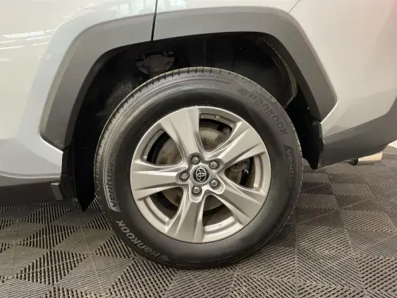 TOYOTA RAV4 V - voiture d'occasion - Photo 24