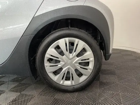 TOYOTA AYGO X - voiture d'occasion - Photo 24