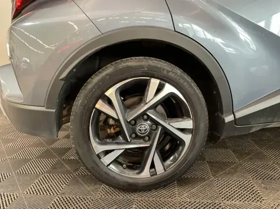 TOYOTA C-HR - voiture d'occasion - Photo 25