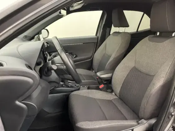 TOYOTA YARIS CROSS I - voiture d'occasion - Photo 18
