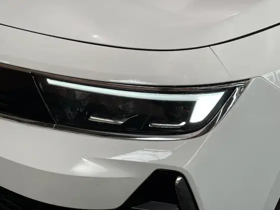 OPEL ASTRA L - voiture d'occasion - Photo 22