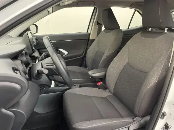 TOYOTA YARIS CROSS I - voiture d'occasion - Photo 18