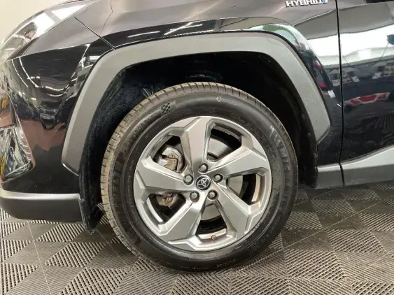 TOYOTA RAV4 V - voiture d'occasion - Photo 23