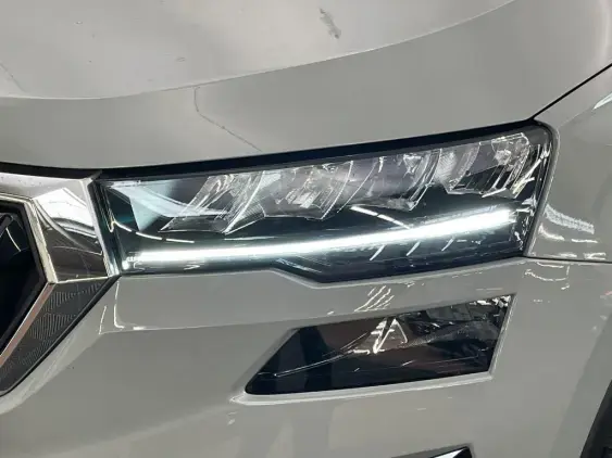 SKODA KAROQ - voiture d'occasion - Photo 22
