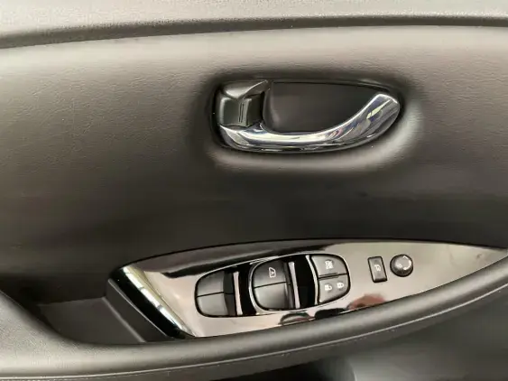 NISSAN LEAF II - voiture d'occasion - Photo 21