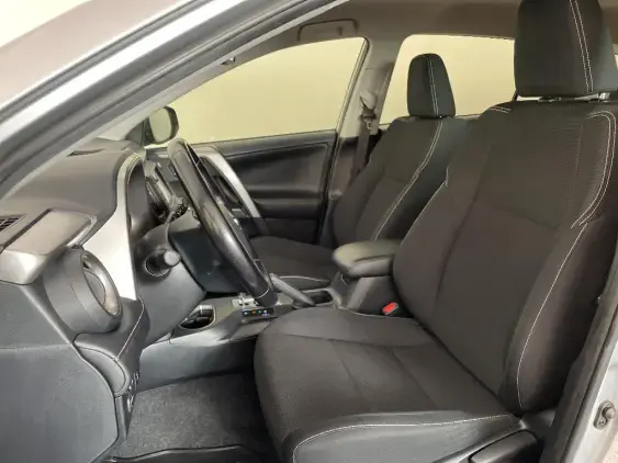 TOYOTA RAV4 IV - voiture d'occasion - Photo 18