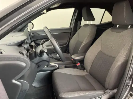 TOYOTA YARIS CROSS I - voiture d'occasion - Photo 18