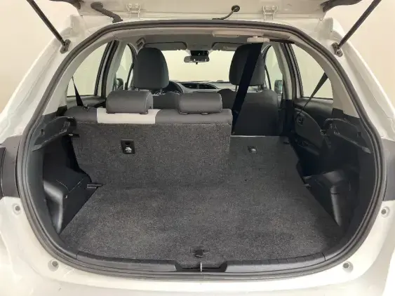 TOYOTA YARIS III - voiture d'occasion - Photo 16