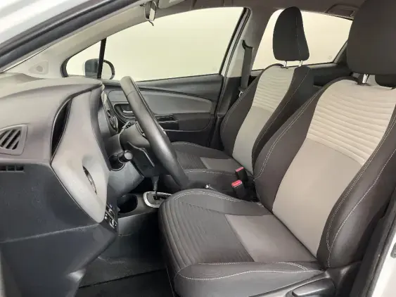 TOYOTA YARIS III - voiture d'occasion - Photo 18