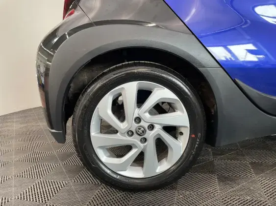 TOYOTA AYGO X - voiture d'occasion - Photo 25