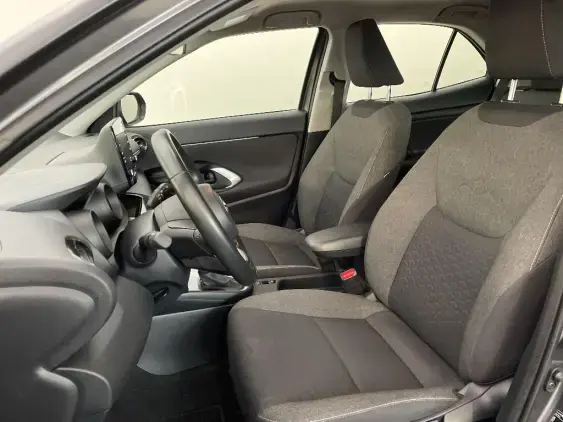 TOYOTA YARIS CROSS I - voiture d'occasion - Photo 18