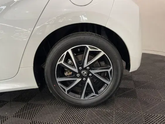 TOYOTA YARIS IV - voiture d'occasion - Photo 24