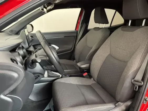 TOYOTA YARIS CROSS I - voiture d'occasion - Photo 18