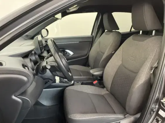 TOYOTA YARIS CROSS I - voiture d'occasion - Photo 18