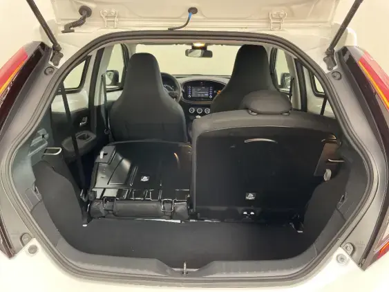 TOYOTA AYGO X - voiture d'occasion - Photo 16