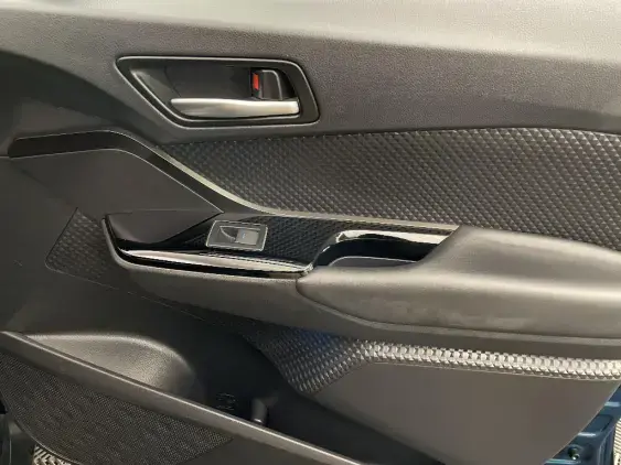 TOYOTA C-HR - voiture d'occasion - Photo 20
