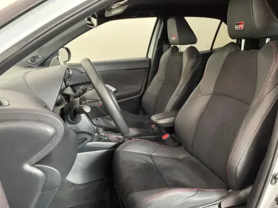TOYOTA YARIS CROSS I - voiture d'occasion - Photo 18