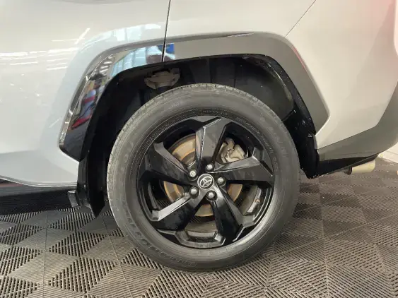 TOYOTA RAV4 V - voiture d'occasion - Photo 24