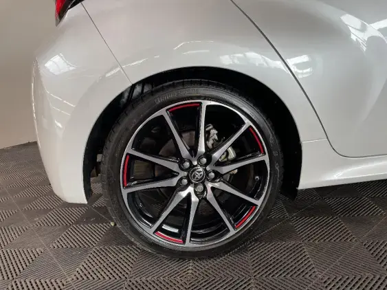TOYOTA YARIS IV - voiture d'occasion - Photo 25