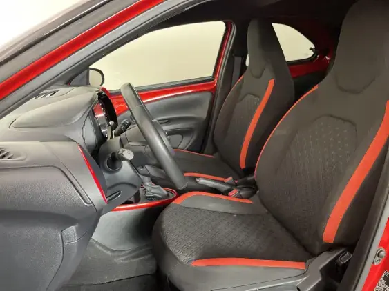 TOYOTA AYGO X - voiture d'occasion - Photo 18