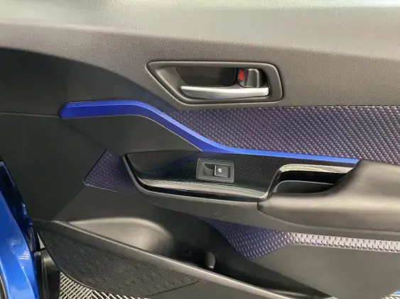 TOYOTA C-HR - voiture d'occasion - Photo 20