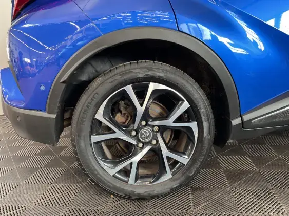 TOYOTA C-HR - voiture d'occasion - Photo 25