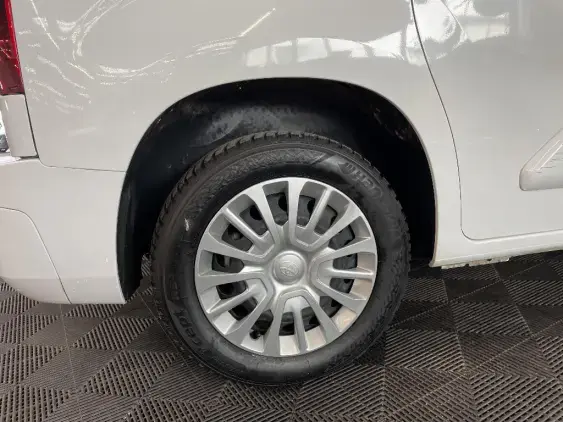 TOYOTA PROACE II - voiture d'occasion - Photo 25