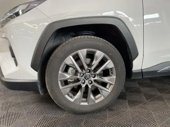 TOYOTA RAV4 V - voiture d'occasion - Photo 23