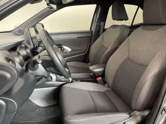 TOYOTA YARIS CROSS I - voiture d'occasion - Photo 18