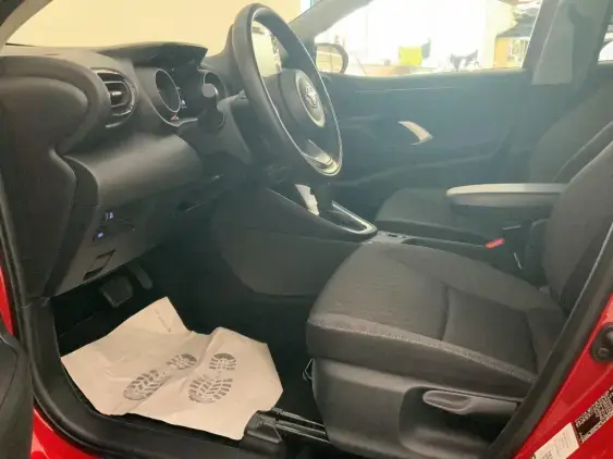 TOYOTA YARIS IV - voiture d'occasion - Photo 18