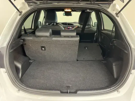 TOYOTA YARIS III - voiture d'occasion - Photo 16