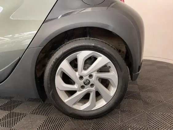 TOYOTA AYGO X - voiture d'occasion - Photo 24