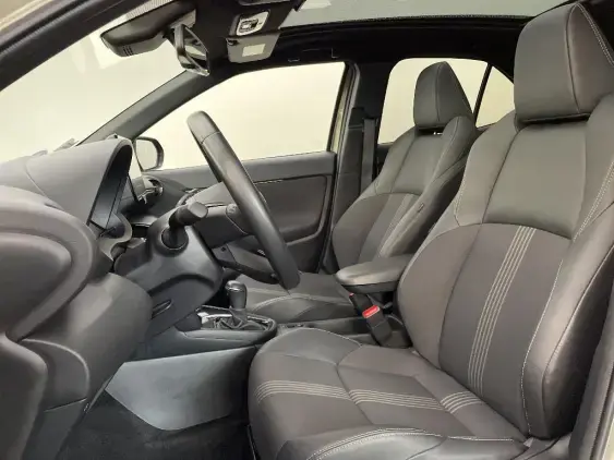 TOYOTA YARIS CROSS I - voiture d'occasion - Photo 18