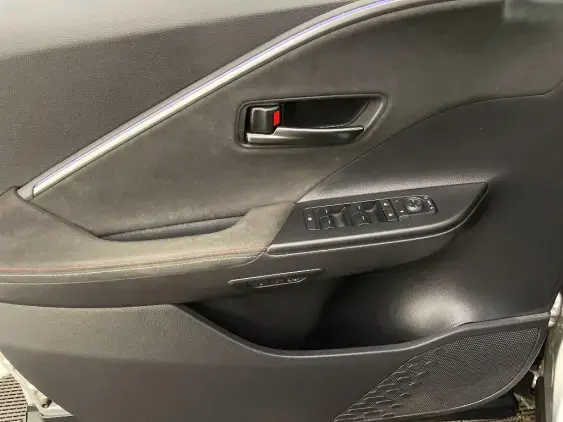 TOYOTA C-HR II - voiture d'occasion - Photo 19